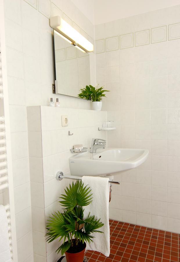 Garni Hotel Leitl Gmbh Eggenfelden Room photo